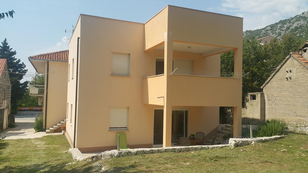 Apartments Brelezza Gornja Brela Екстериор снимка
