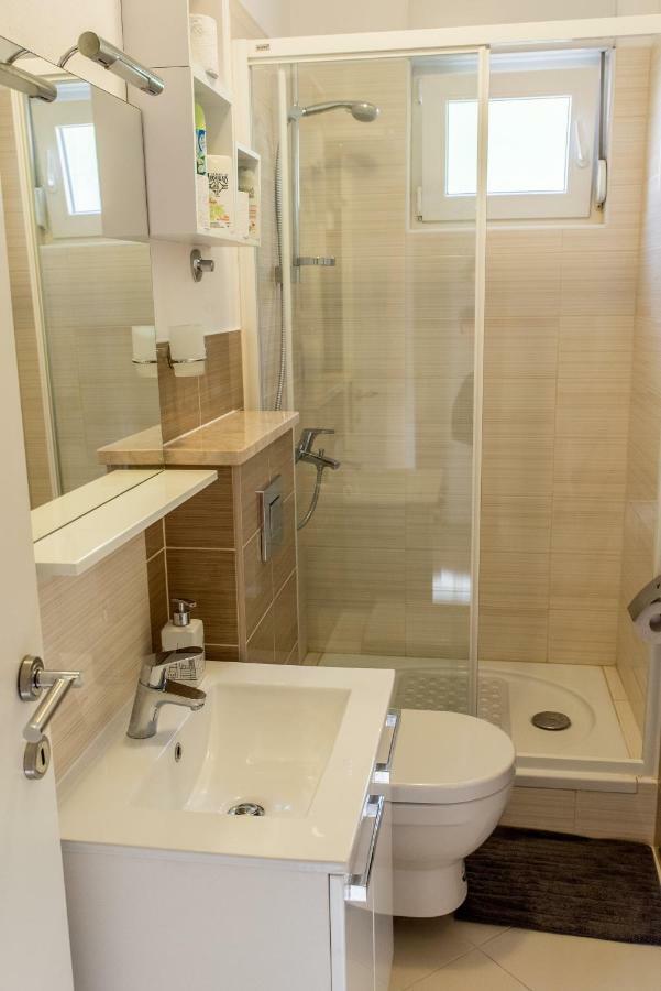 Apartments Brelezza Gornja Brela Екстериор снимка
