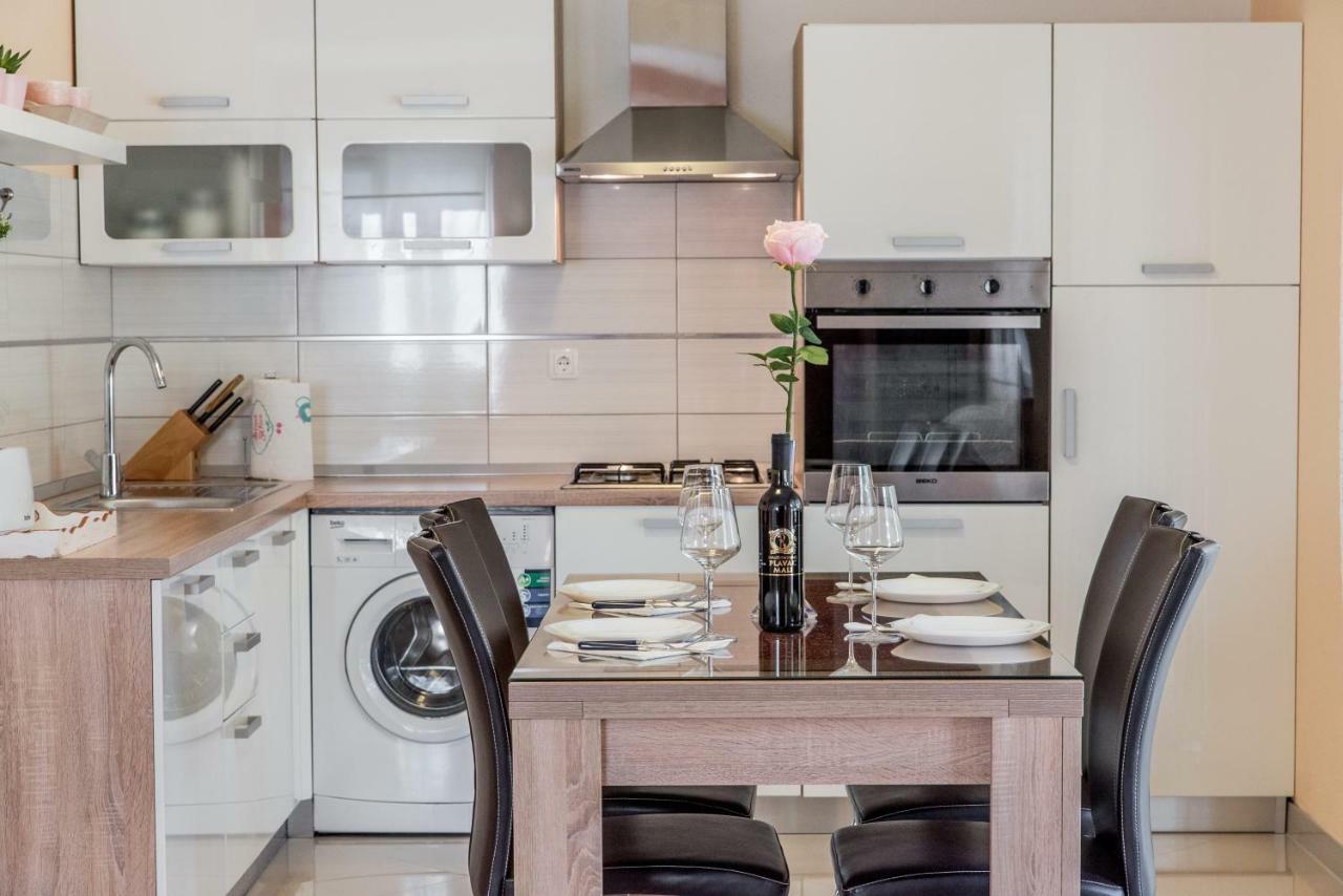 Apartments Brelezza Gornja Brela Екстериор снимка