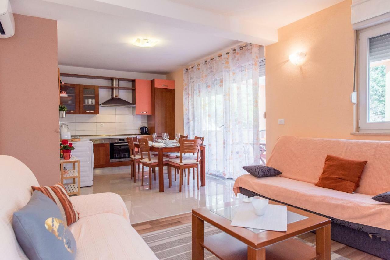 Apartments Brelezza Gornja Brela Екстериор снимка