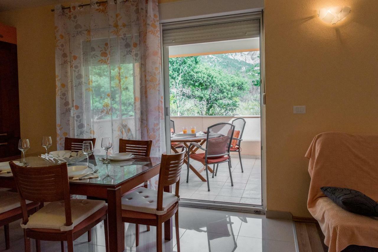 Apartments Brelezza Gornja Brela Екстериор снимка
