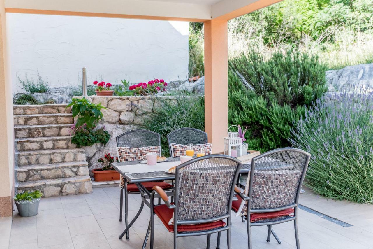 Apartments Brelezza Gornja Brela Екстериор снимка