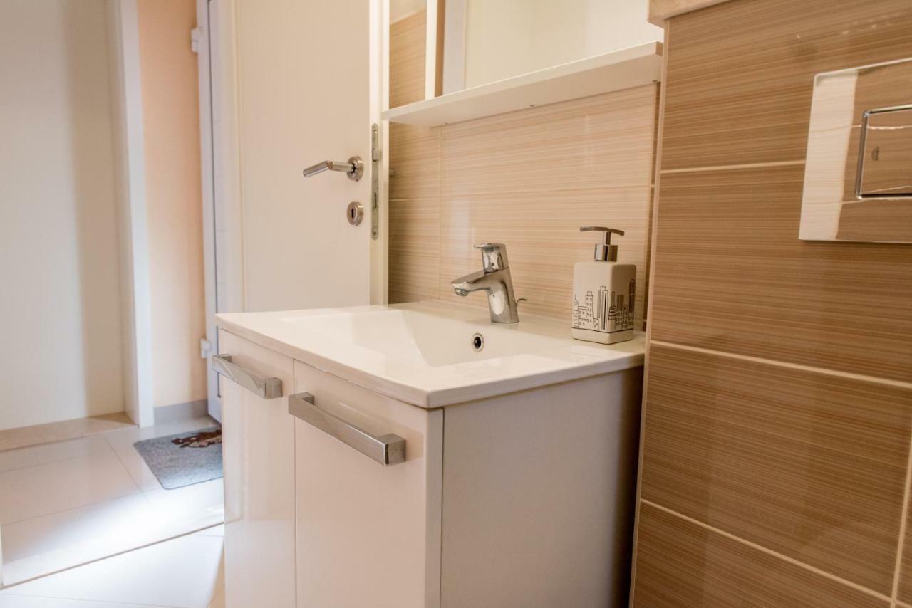 Apartments Brelezza Gornja Brela Екстериор снимка